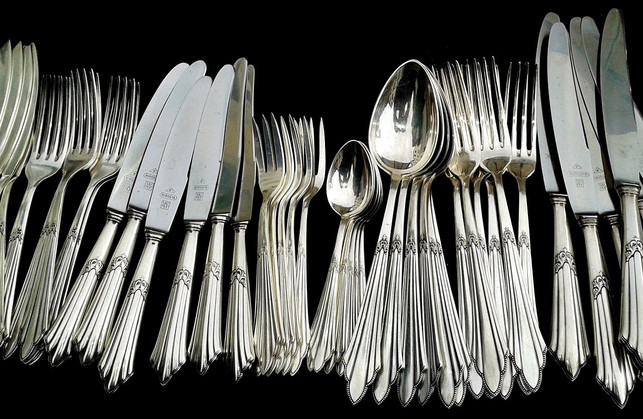wenn-der-mueckenstich-juckt-kann-ein-tafelmesser-d-cc0-pixabay-cocoparisienne-230930_download Wenn der Mückenstich juckt, kann ein Tafelmesser dir helfen.