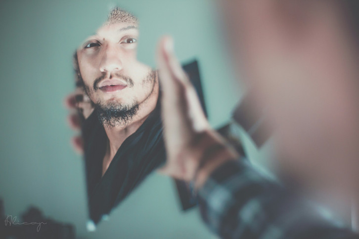 unintentionally-we-mirrore-the-emotions-of-other-cc0--unsplash--fares-hamouche-260925_download We can unintentionally mirror other people's emotions.