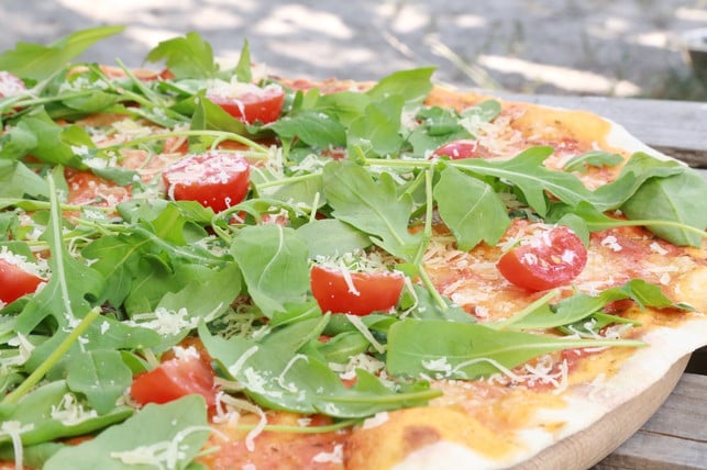 ob-auf-der-pizza-oder-im-salat-rucola-ist-gesund-cc0-pixabay-aedrozda-200508_download Ob auf der Pizza oder im Salat – Rucola ist gesund.