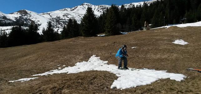 Wintersport Skifahren Piste Auf der Piste bleiben!