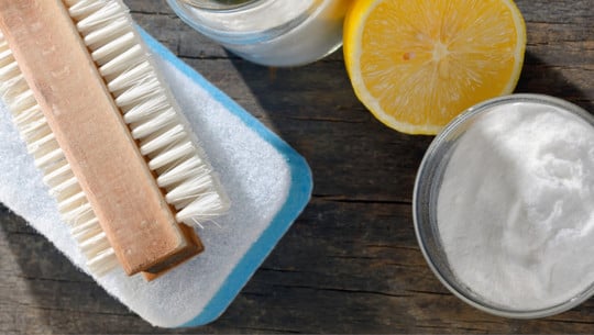 soda-putzmittel-hausmittel-w-icarmen13-210505-1280x720 Soda: Das Hautmittel als Putzmittel