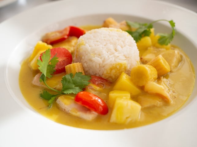 verfeinere-das-curry-mit-erdnussbutter-oder-tahini-cc0-pixabay-lawjr-201111_download Verfeinere das Curry mit Erdnussbutter oder Tahini.