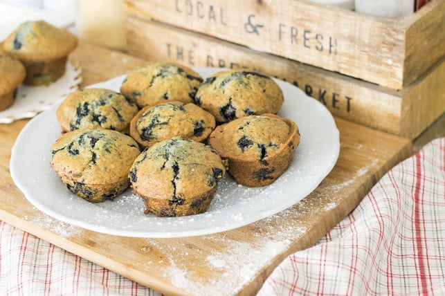 fuer-blaubeer-muffins-ohne-zucker-fuegst-du-zum-teig-cc0-pixabay-sophkins-200303_download Für Blaubeermuffins ohne Zucker fügst du zum Teig statt dem Apfel ein paar Blaubeeren hinzu.