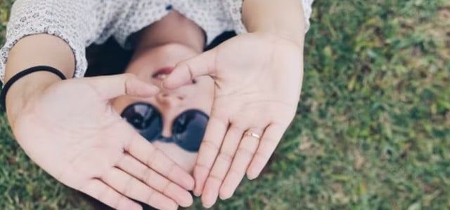 7 Tipps, die dir dabei helfen, weniger zu konsumieren (Foto: Aki Tolentino unter CC0 auf Unsplash) weniger kaufen