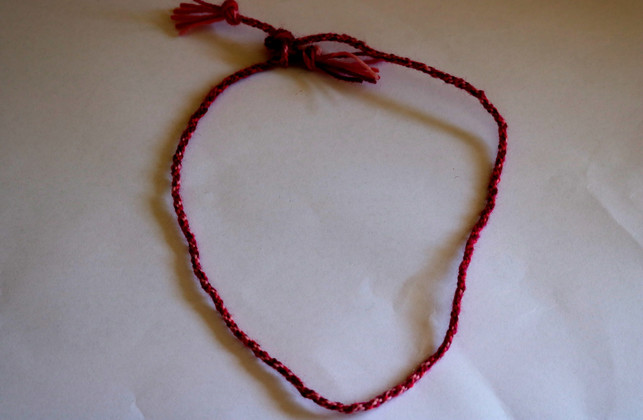 so-koennte-deine-fertige-halskette-aussehen-utopiadechantal-gilbrich-190630_download So könnte deine fertige Halskette aussehen.