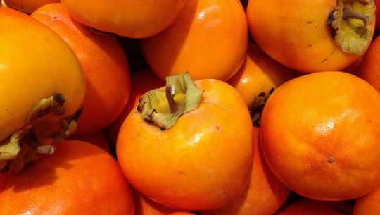 kaki-schaelen-cc0-pixabay-jackmac34-201203 kaki schälen