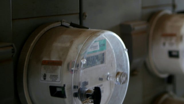 nachtstrom-stromzaehler-pb-jillrose999-221116-1280x720 Macht es Sinn, die Waschmaschine nachts laufen zu lassen?