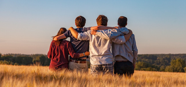 How many close friendships do you need? Psychotherapist answers (Photo: CCo Public Domain / Pixabay - Dimhou) How many close friendships do you need? Psychotherapist answers