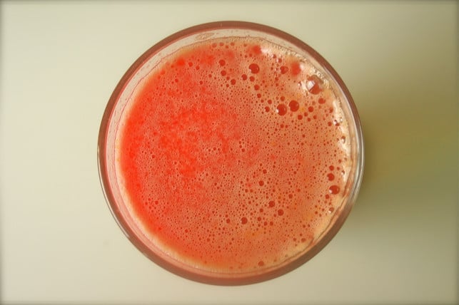 rhabarbersaft-kannst-du-nach-dem-selber-machen-meh-cc0-pixabay-ska-te-240425_download Rhabarbersaft kannst du nach dem selber machen mehrere Monate aufbewahren.