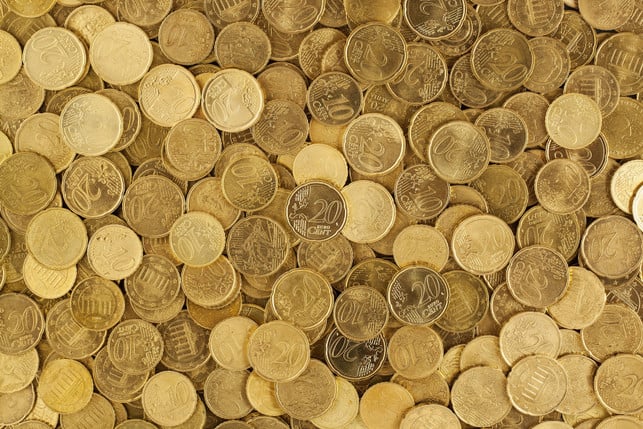neben-kleingeld-wechseln-kannst-du-bei-der-bank-au-cc0--pixabay--image4you-250624_download Neben Kleingeld wechseln kannst du bei der Bank auch Bargeld einzahlen.