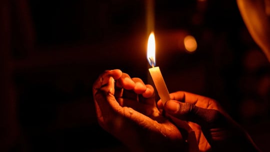 earth-hour-lichtaus-kerze-e-dazzle-jam-210323-1280x720 Earth Hour 2021: Licht aus. Klimaschutz an.