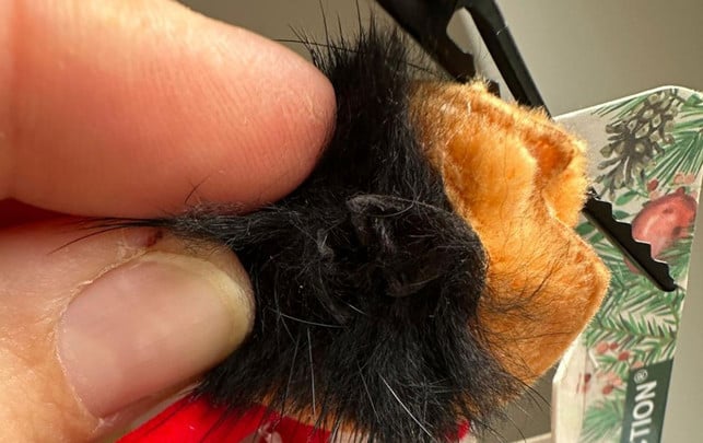 Kritik an Aldi Süd wegen Weihnachtsartikel: "Das darf heutzutage nicht passieren!" Echtpelz bei Aldi Süd