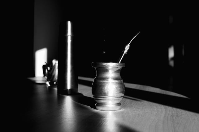 ein-matetopf-kalebasse-mit-trinkhalm-bombilla-cc0-pixabay-arcaion-181030_download Ein Matetopf (Kalebasse) mit Trinkhalm (Bombilla)