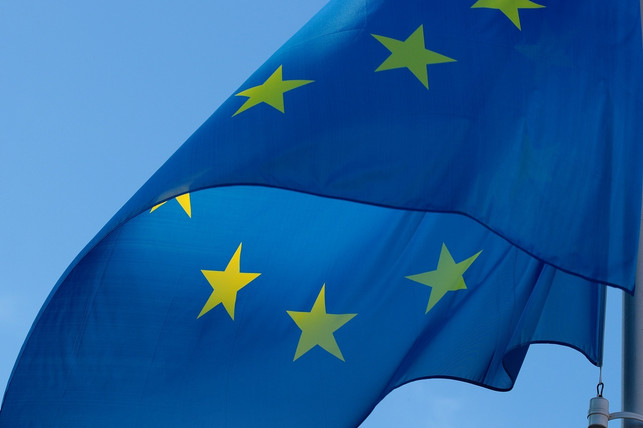 in-der-eu-soll-ab-2035-fuer-die-neuzulassung-von-au-cc0-pixabay-pixel2013-220504_download In der EU soll ab 2035 für die Neuzulassung von Autos mit Verbrennermotor ein Verbot gelten.