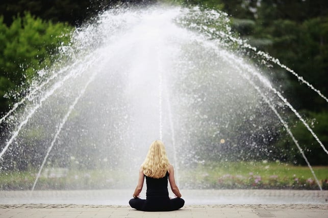 meditation-kann-helfen-lebensfreude-zu-finden-cc0-pixabay-binja69-190108_download Meditation kann helfen, Lebensfreude zu finden.