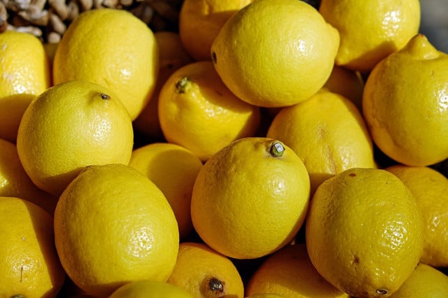 lemon-curd-ist-schnell-gemacht-und-sorgt-fuer-eine-cc0-pixabay-couleur-190202_download Lemon Curd sorgt für eine interessante Abwechslung auf dem Frühstückstisch.