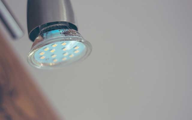 led-light-2937960_1280_640x400 Gel sparen Alltag tipps led