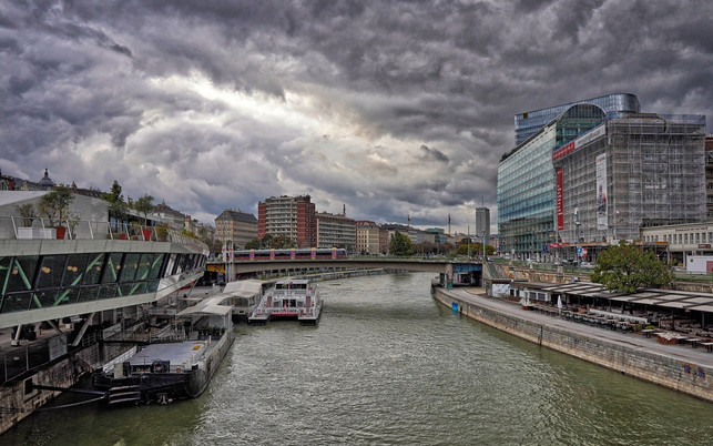 dicht-besiedelte-staedte-stossen-weniger-co2-pro-kop-cc0-pixabay-rainhard2-241224_download Dicht besiedelte Städte stoßen weniger CO2 pro Kopf aus.