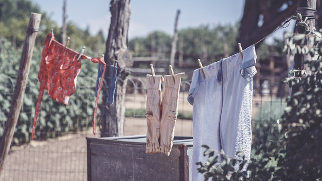 verblasste-waesche-cc0--pixabay--thevirtualdenise-260105 verblasste Wäsche