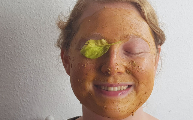 moehren-maske-p-utopia-191015-1280x800 "Vom Garten auf die Haut" Gesichtsmaske Möhre Heilerde