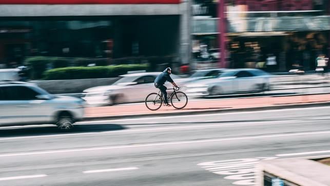 ein-fahrrad-verbraucht-weniger-raum-pro-befoerderte-cc0-pixabay-pexels-210920_download Ein Fahrrad verbraucht weniger Raum pro beförderter Person.