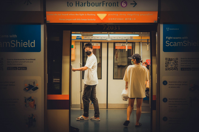 Die MRT in Singapur fährt autonom und ist pünktlich. Die MRT in Singapur fährt autonom und ist pünktlich.