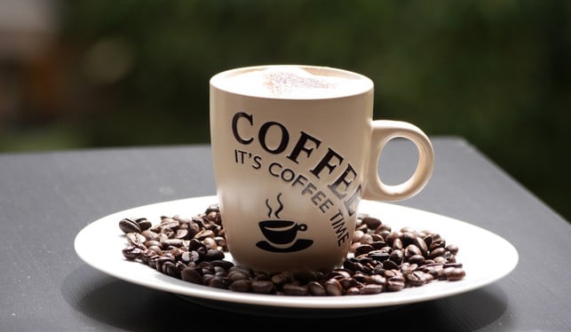 der-mahlgrad-beim-kaffee-entscheidet-mit-ueber-den-sven-christian-schulz-utopia-210504_download Der Mahlgrad beim Kaffee entscheidet mit über den Geschmack.