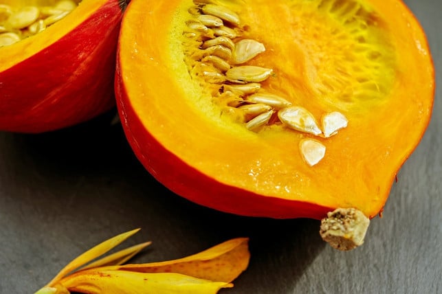 hokkaido-kuerbis-schmeckt-und-gelingt-besonders-gut-cc0-pixabay-couleur-231218_download Hokkaido-Kürbis schmeckt und gelingt besonders gut im Ofen.