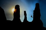 climbers-are-susceptible-to-tendon-inflammation-cc0-pixabay-cocoparisienne-180809_download Climbing athletes are susceptible to tendonitis.