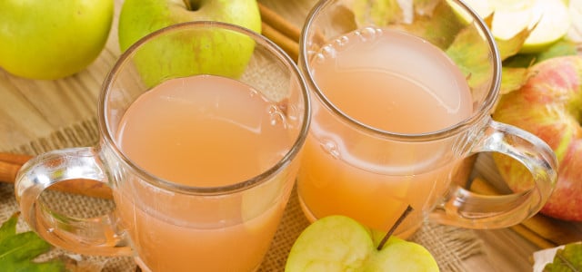 Make your own apple juice