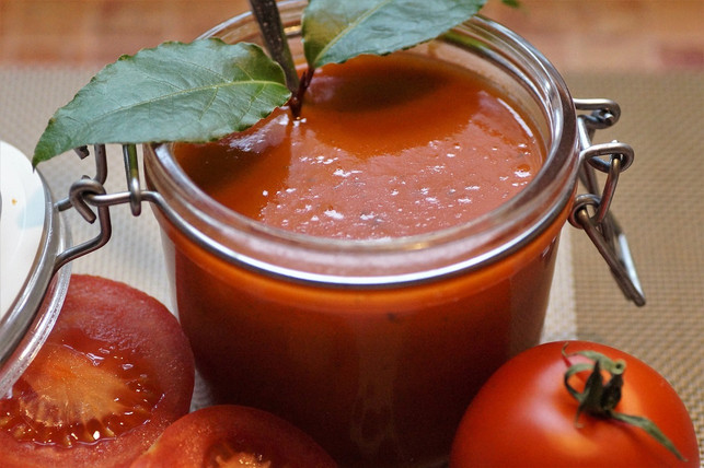 tomaten-pueriert-und-gewuerzt-einfrieren-und-fertig-cc0-pixabay-ivabalk-180706_download Tomaten püriert und gewürzt einfrieren und fertig ist die Tomatensauce.