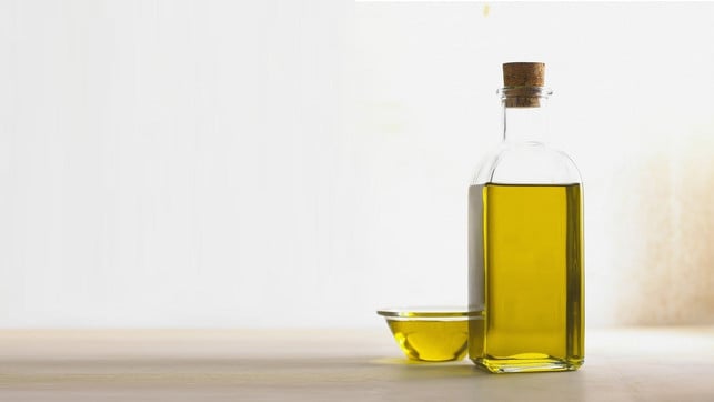 macadamiaoel-laesst-sich-vielseitig-verwenden-cc0-pixabay-margenauer-190815_download Macadamiaöl lässt sich vielseitig verwenden.