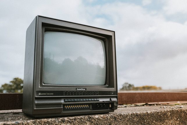 fernseher-tv-alt-muell-vermeiden-pexels-anete-lusina-08032023-1920x1280px Müll vermeiden und Geräte möglichst lange nutzen.