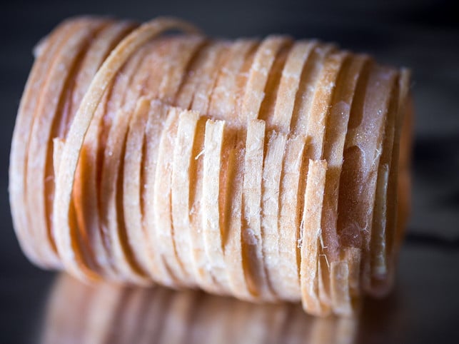 aus-kerzenresten-kannst-du-grill-und-kaminanzuende-cc0-pixabay-sternenvogelreisen-220207_download Aus Kerzenresten kannst du Grill- und Kaminanzünder herstellen.