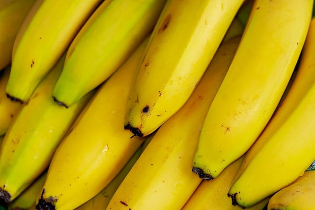 bananenschalen-helfen-auch-bei-hautproblemen-cc0-pixabay-couleur-240905_download Bananenschalen helfen auch bei Hautproblemen.