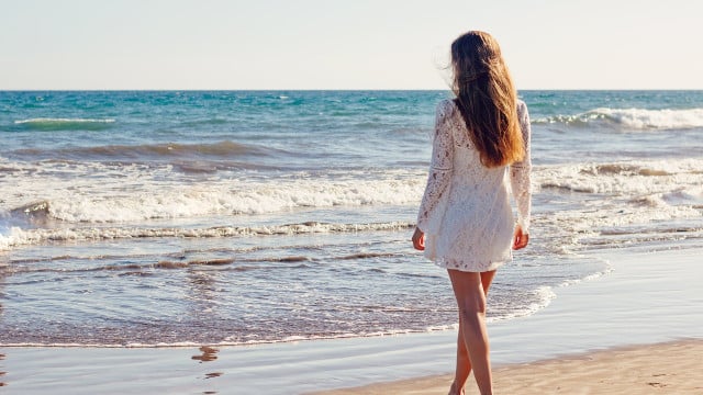 im-sommer-ist-es-wichtig-deine-haare-vor-der-sonn-cc0-pixabay-adamkontor-230626 Im Sommer ist es wichtig, deine Haare vor der Sonne zu schützen