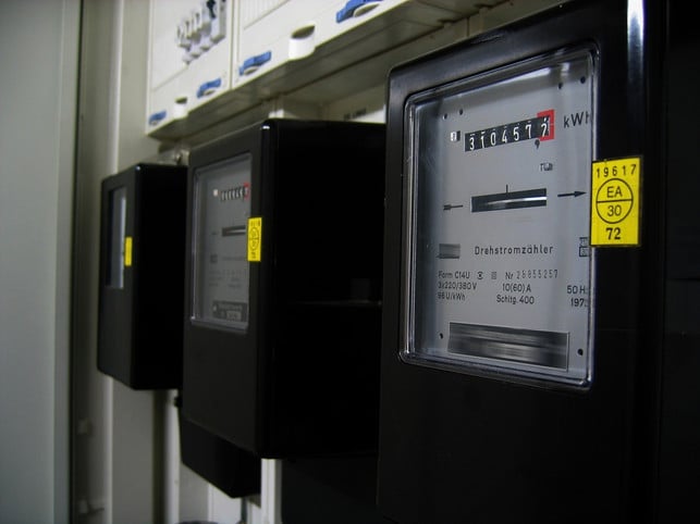 analoge-stromzaehler-nach-dem-ferraris-prinzip-soll-cc0-pixabay-geralt-250129_download Analoge Stromzähler nach dem Ferraris-Prinzip sollen bis 2032 gegen digitale Smart Meter ausgetauscht werden.