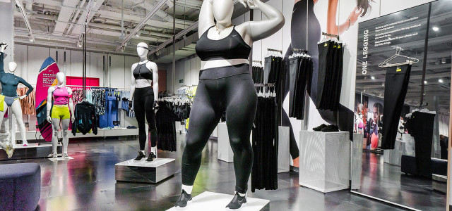 Nike, Plus Size, Schaufensterpuppe