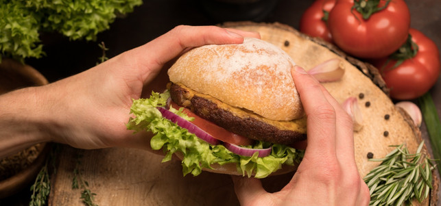 Bux Burger Der Bux Burger: so sieht der Insektenburger wirklich aus