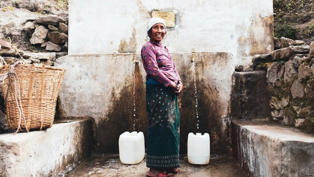 wv-savivaconagua-MarcoFischer-Nepal-161220-1280x720_web Viva von Agua Wasserprojekte Weltverbesserer