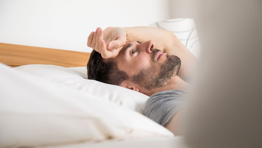 nachts-wieder-einschlafen-dpa Nachts plötzlich hellwach: Wie schlafe ich wieder ein?