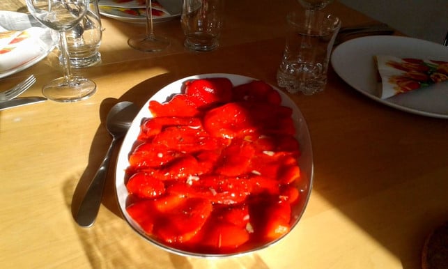 in-olivenoel-und-zitronensaft-eingelegte-paprika-si-leonie-barghorn-utopia-180807_download In Olivenöl und Zitronensaft eingelegte Paprika sind köstliche Antipasti.