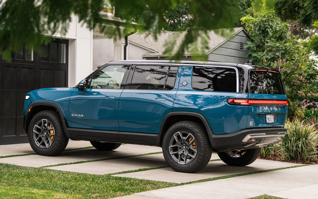 rivian-r1s-suv-z-rivian-211203-1280x800 Rivian Modell R1S