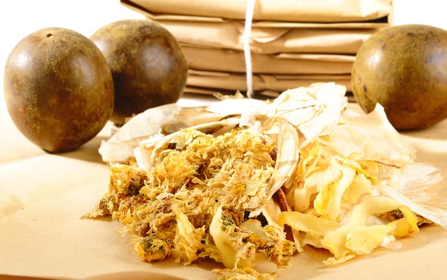 chinese herbal medicine Die Mönchsfrucht wird bereits seit den 1970er-Jahren erforscht.