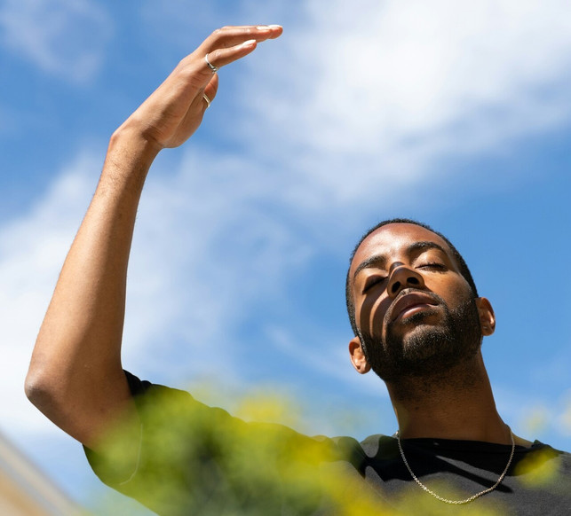 egal-ob-sommer-oder-winter-durch-thermoregulation-cc0-unsplash-tandem-x-visuals-240126_download Egal ob Sommer oder Winter: Durch Thermoregulation behält unser Körper seine konstante Kerntemperatur.