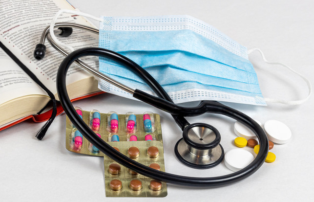 Healthy-human-muessen-sich-in-the rule-so-co0--pixabay-myriams photo-2250518_Download Healthy people usually don't have to worry about overdosing the vitamin B12. However, medical advice is absolutely useful for certain previous illnesses and ways of life before nutritional supplements are taken.