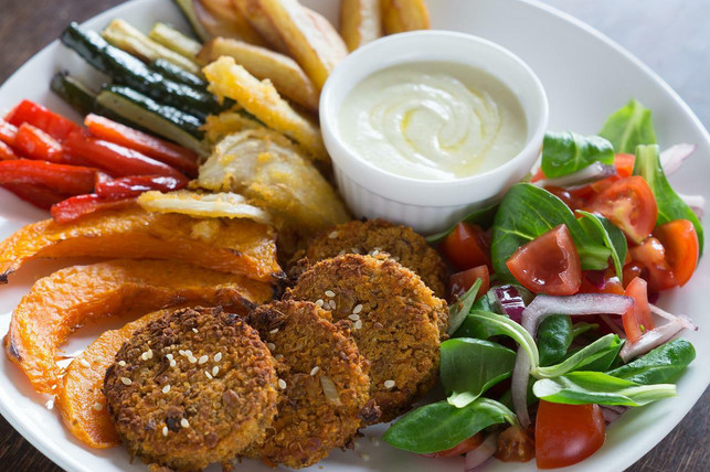 das-food-valley-untersucht-wie-wir-uns-pflanzlich-cc0-pixabay-lc-click-220510_download Im Foodvalley untersuchen Forscher:innen unter anderem, wie wir uns pflanzlich, gesund und proteinreich ernähren können.
