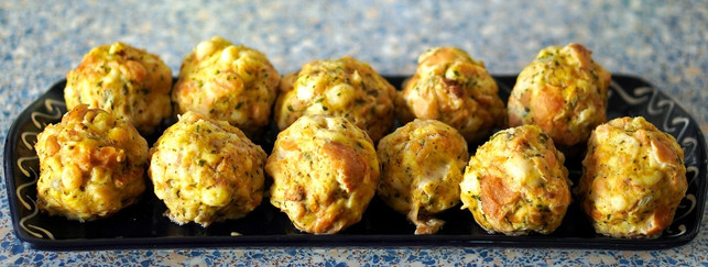 knoedel-sind-zwar-kein-klassisches-fingerfood-aber-cc0-pixabay-matthiasboeckel-201203_download Knödel sind zwar kein klassisches Fingerfood, aber lecker und festlich.