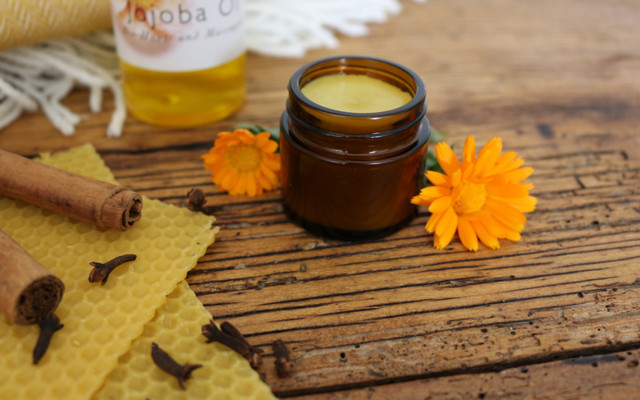 Ringelblumensalbe Sonnentor Ringelblumensalbe DIY