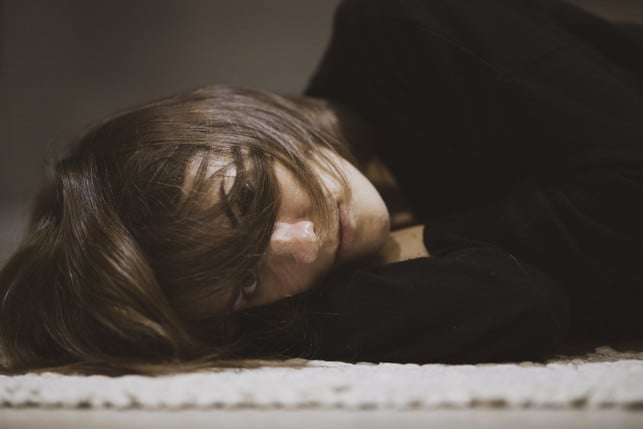 Do your thoughts keep you awake? Cognitive shuffling could help.